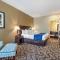 Comfort Inn & Suites Orange County John Wayne Airport