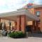Mystic River Hotel & Suites