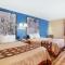 Super 8 by Wyndham Defiance