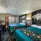 Super 8 by Wyndham Pueblo