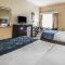 Comfort Inn & Suites DeLand - near University