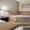 Baymont by Wyndham Belleville Airport Area Free Airport Shuttle