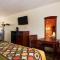 Super 8 by Wyndham Pleasanton