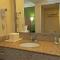 Quality Suites Lake Wright - Norfolk Airport