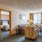 Comfort Inn & Suites Pacific - Auburn