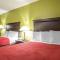Econo Lodge Biltmore