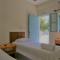 Santorini Camping/Rooms