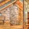 Picturesque Log Cabin Less Than 1 Mile to Table Rock Lake! - Golden