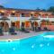 Les Pins Blancs en Provence