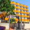 Yaman Life Hotel