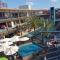 Oasis Royal 3 piscinas