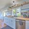 Modern Lake Michigan Home with 3 Lakefront Decks! - هولاند