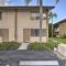 Condo with Pool Access Less Than 4 Miles to Siesta Key Beach