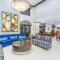 Holiday Inn Express San Diego - Sea World Area by IHG