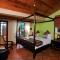 Orange-Ville Lodge & Guesthouse