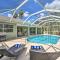 Dog-Friendly Escape with Dock and Kayaks in Cape Coral - Cabo Coral