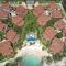Casa Luna 4 - Gated Seaside Village with Shared Pool, Jacquzi, & Beach Cove - George Town