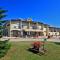 Hotel Restaurant Logis Le Tropicana