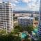 Charming Broadbeach unit - Soothing pool views