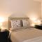 Perfect Apt near UCLA w Parking Gym Pool WIFI in Westwood B3