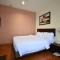 906 Riverside Hotel Malacca