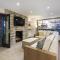 Fasching Haus Unit 210, Deluxe Condo w/ A/C, Private Deck, 2 Blocks from Downtown Aspen