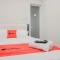 RedDoorz Plus near Soekarno Hatta Airport Taman Mahkota - 当格浪