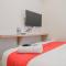 RedDoorz Plus near Soekarno Hatta Airport Taman Mahkota - 当格浪
