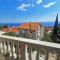 Villa Mira