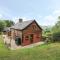 Caerau Farm House - Llanidloes