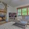 Blue Ridge Mtn Views Condo with Furnished Balcony