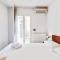 Piazza Santa Croce Design Apartment with Balcony