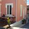 Luxurious Pink House and Parking