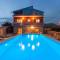Holiday house with a swimming pool Opuzen, Neretva Delta - Usce Neretve - 8818