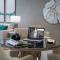 Al Jaddaf Rotana Suite Hotel