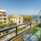 Central luxurious Apartment with sea view!