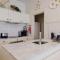 BOUTIQUE Rentals-Flores Terrace historical centre