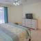 WFH Away from Home! FREE Wi-Fi and Parking, 4mi to Clearwater Beach - Clearwater