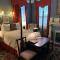 1842 Inn