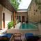 Yaax Hotel Boutique