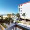 345 Surf Song Resort - Сент-Пит-Бич