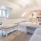 Host & Stay - Hillbrook House Dwelling
