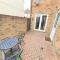 Friars Walk houses with 2 bedrooms, 2 bathrooms, fast Wi-Fi and private parking - 锡廷伯恩