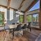 Luxury Home with Deck Explore the Catskill Mtns! - 温德姆