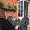 The Barn, Boutique Self-Catering Apartment - Belvoir Suite