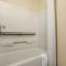 Super 8 by Wyndham Sarnia ON