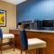 Comfort Inn & Suites Cordele - Cordele