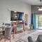 3 Mi to Branson Landing Family Condo with Pool!