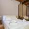 CELLINI Bright & Elegant flat in Florence-hosted by Sweetstay