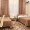 Rich Hotel
